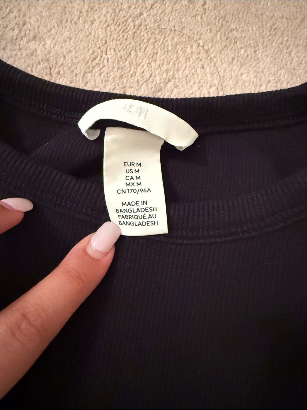 H&M Black Ribbed Cropped Tank Top 🖤 - Picture 5 of 8